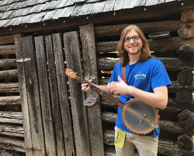 Sperin Wins State Banjo Contest