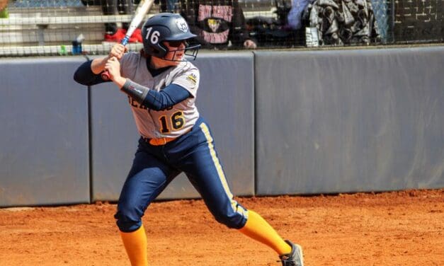 Lady Bears record 32 runs total to secure sweep over SAU